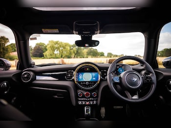 Used MINI Hatch 2023 for sale - 79315247: Photo
