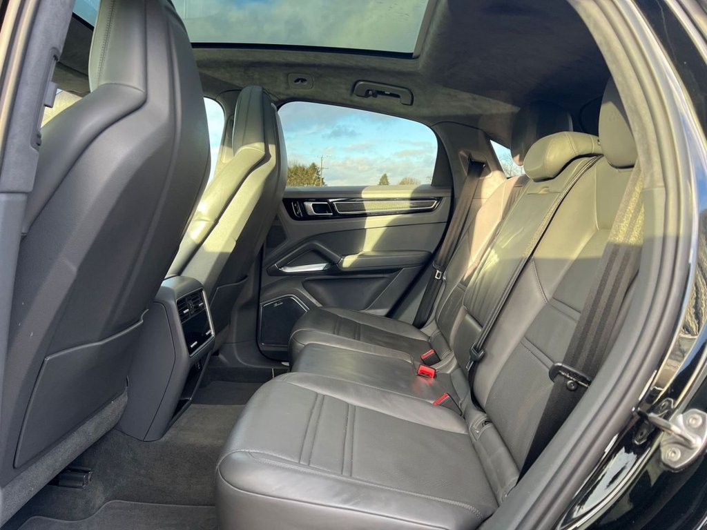 Used Porsche Cayenne 2019 for sale - 76856328: Photo 16