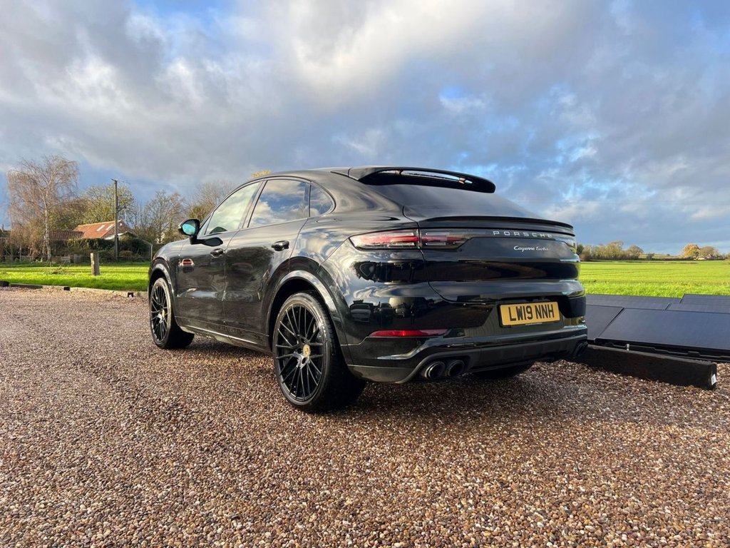 Used Porsche Cayenne 2019 for sale - 76856328: Photo 6