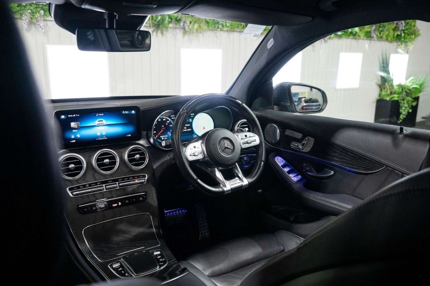 Used Mercedes-Benz GLC 2020 for sale - 77460288: Photo 2