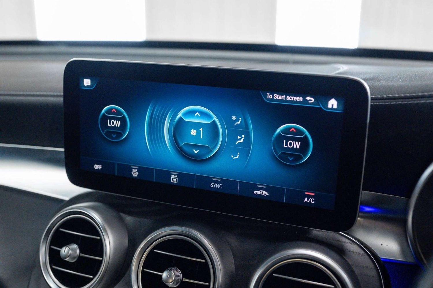 Used Mercedes-Benz GLC 2020 for sale - 77460288: Photo 32