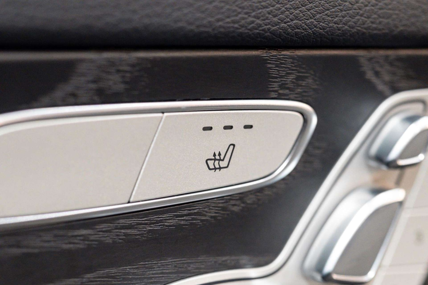 Used Mercedes-Benz GLC 2020 for sale - 77460288: Photo 52