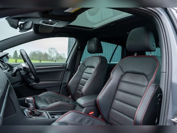 Used Volkswagen Golf 2019 for sale - 77494198: Photo