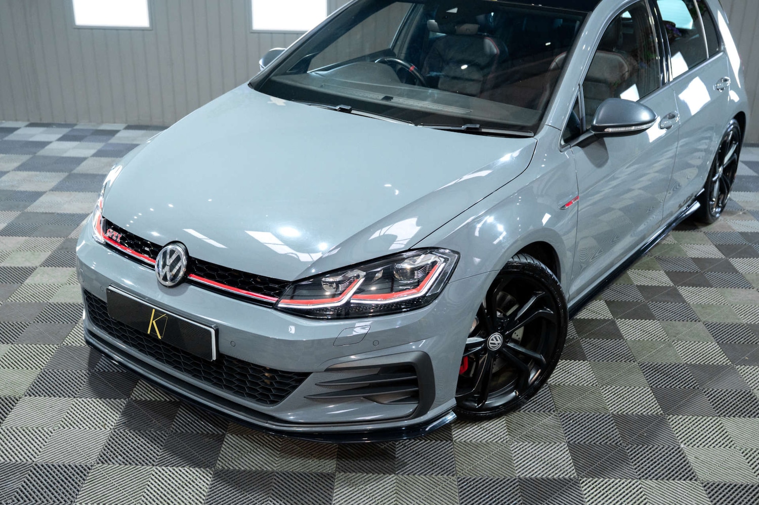 Used Volkswagen Golf 2019 for sale - 77494198: Photo 42