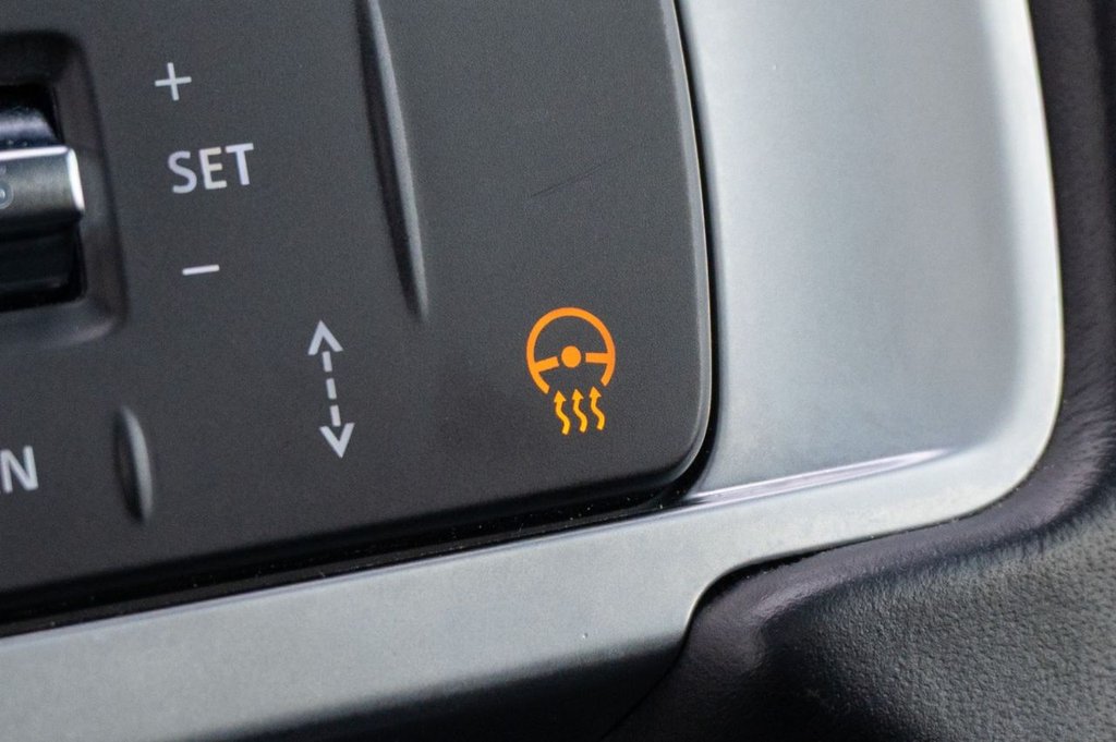 Used Land Rover Discovery 2023 for sale - 76900622: Photo 50