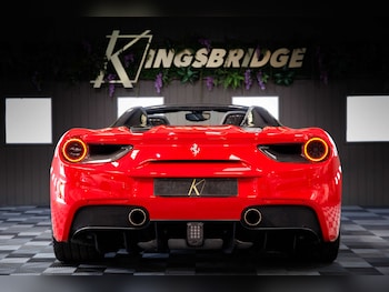 Used Ferrari 488 2018 for sale - 79625270: Photo