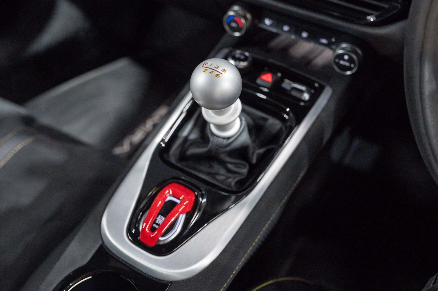 Used Lotus Emira 2022 for sale - 77460282: Photo 47