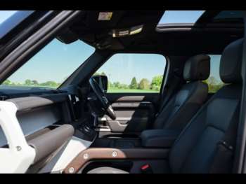 Used Land Rover Defender 2023 for sale - 74156618: Photo