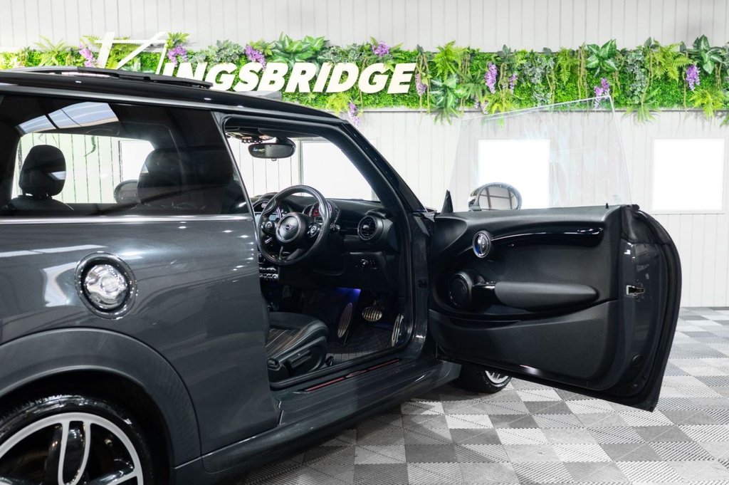 Used MINI Hatch 2019 for sale - 76350647: Photo 10