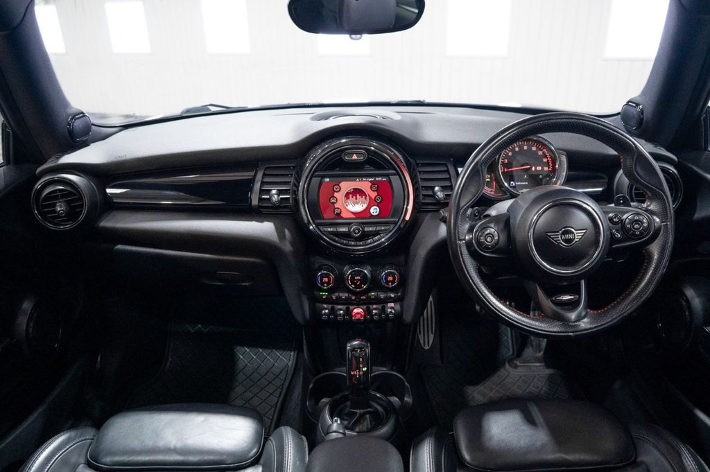 Used MINI Hatch 2019 for sale - 76350647: Photo 15