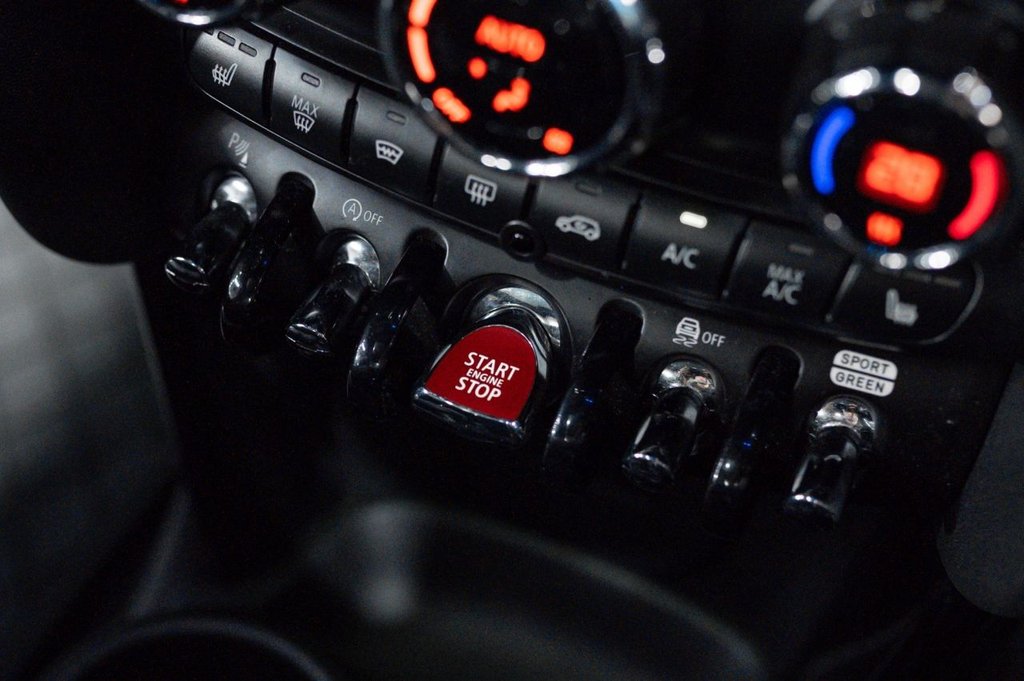 Used MINI Hatch 2019 for sale - 76350647: Photo 40
