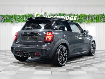 Used MINI Hatch 2019 for sale - 76350647: Photo