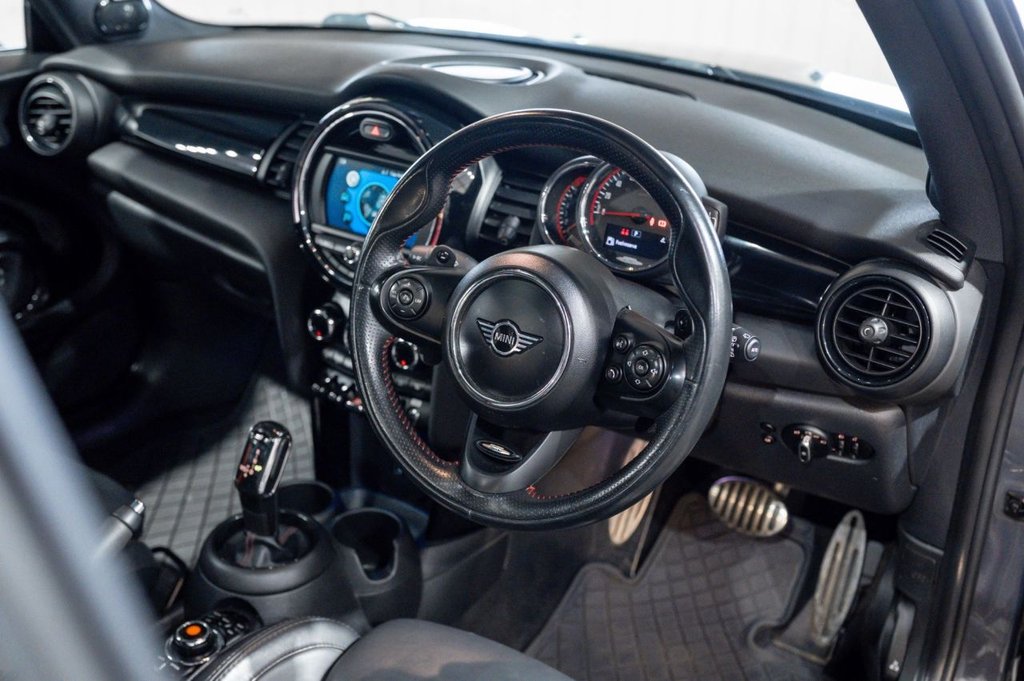 Used MINI Hatch 2019 for sale - 76350647: Photo 50