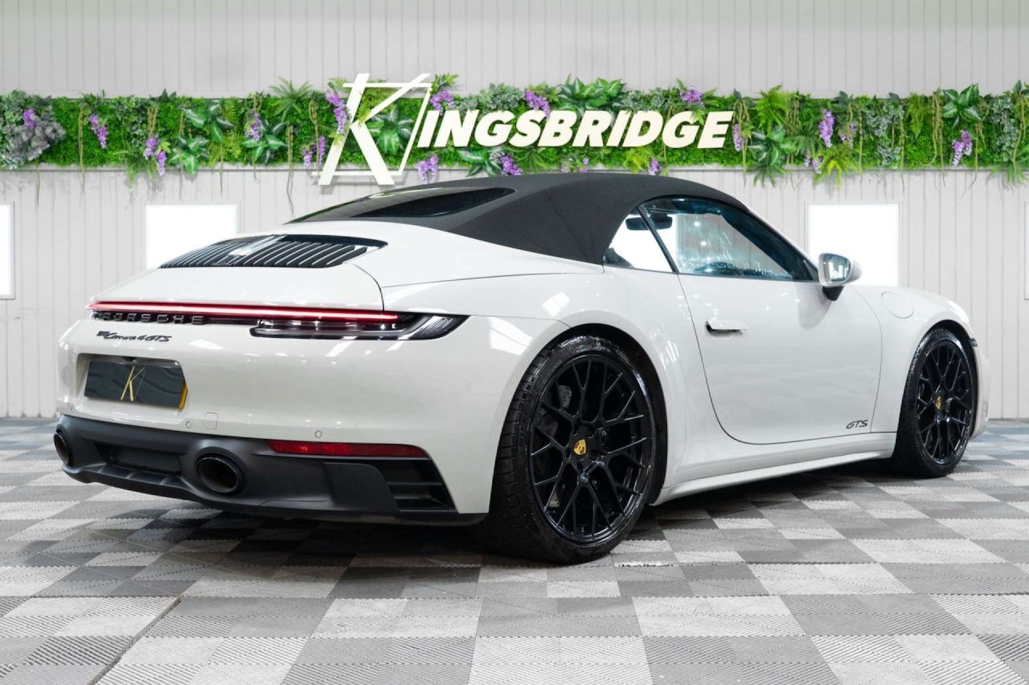 Used Porsche 911 2023 for sale - 77643184: Photo 5