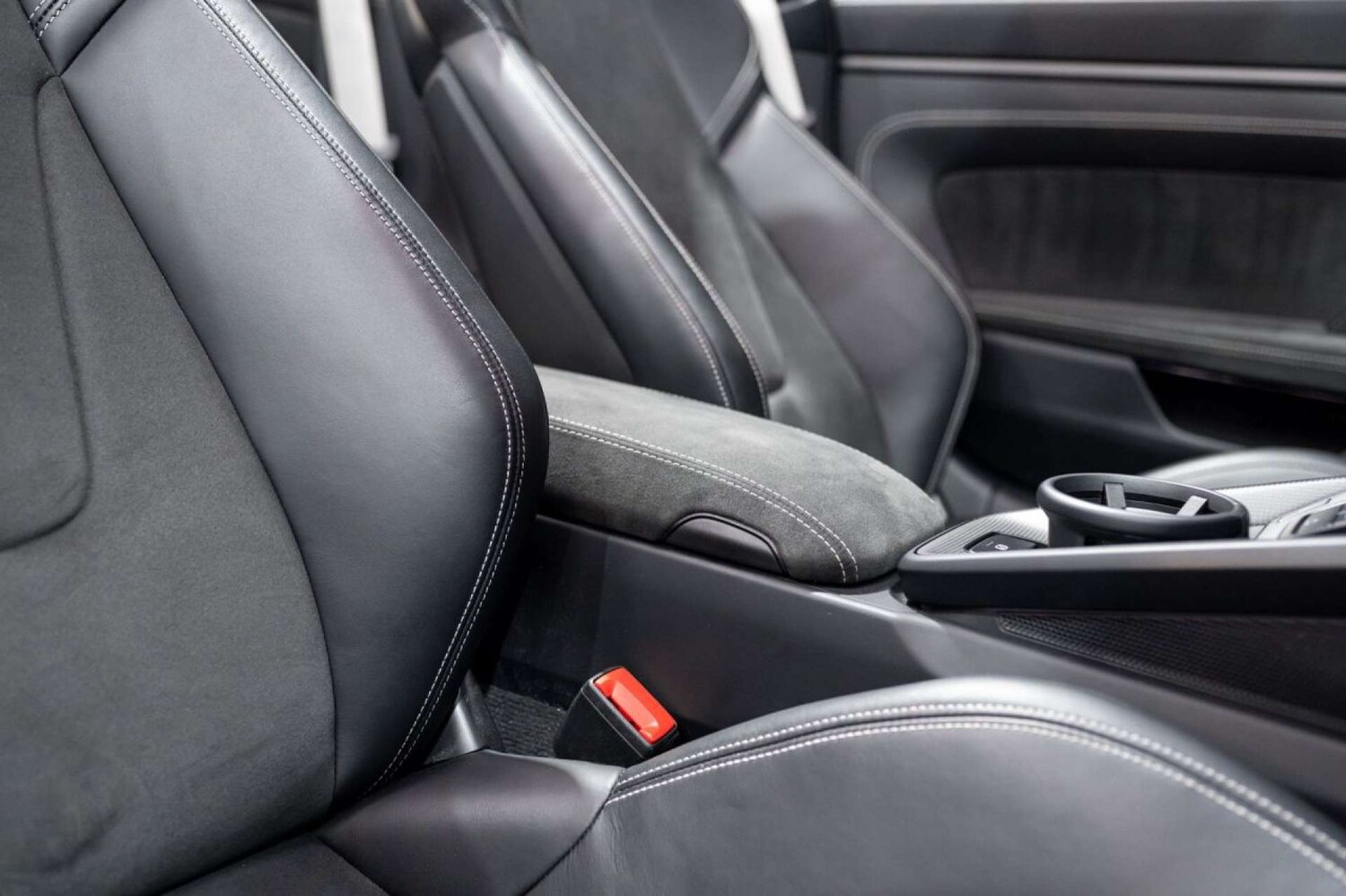 Used Porsche 911 2023 for sale - 77643184: Photo 52