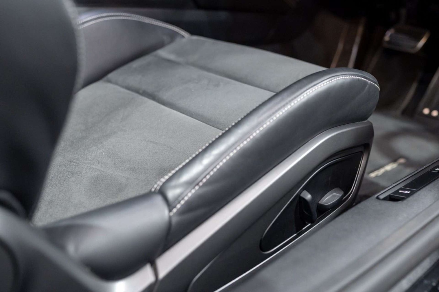 Used Porsche 911 2023 for sale - 77643184: Photo 59