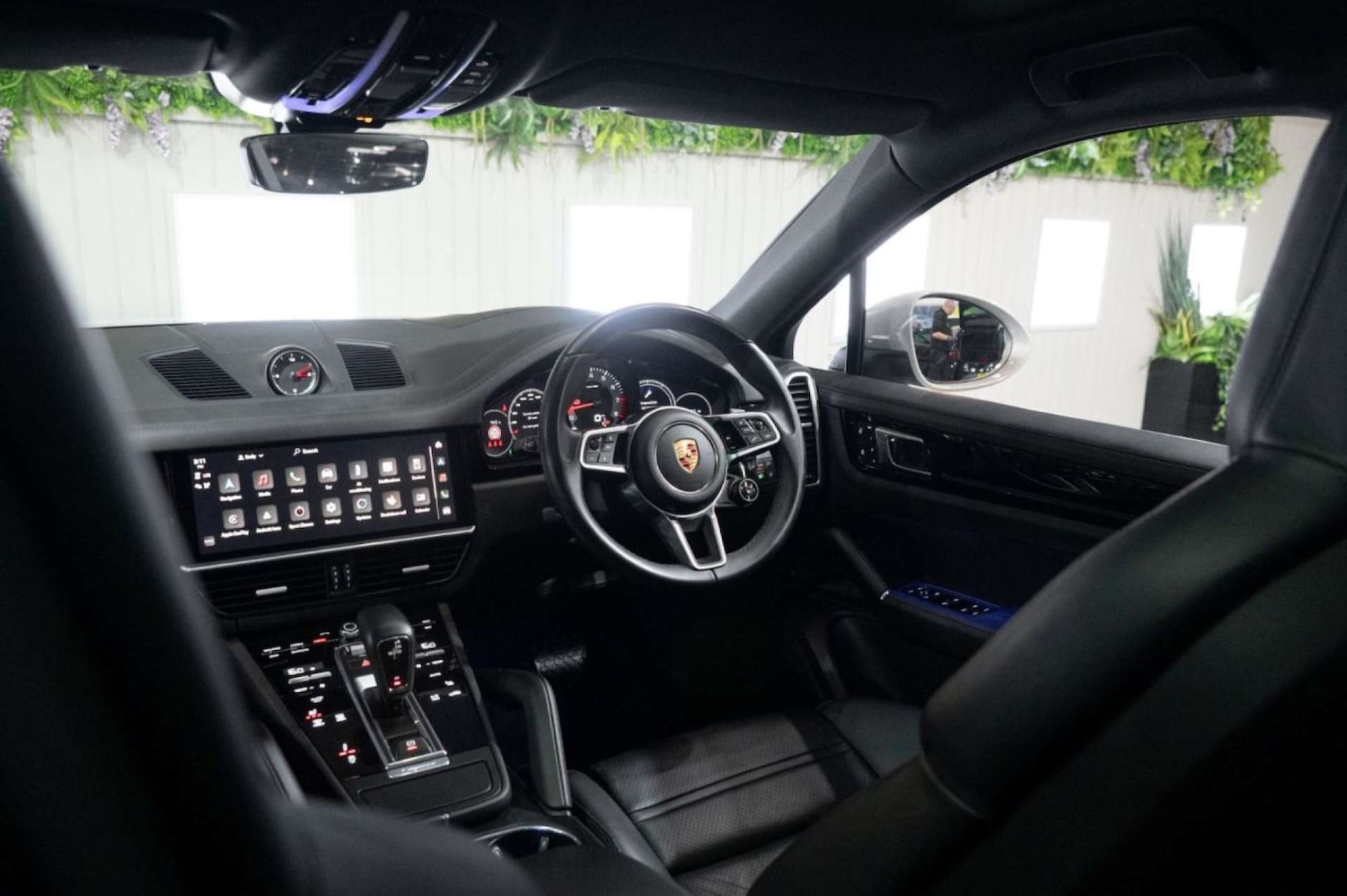 Used Porsche Cayenne 2023 for sale - 77494166: Photo 2