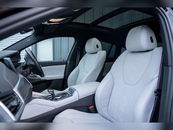 Used BMW X6 2022 for sale - 77200503: Photo