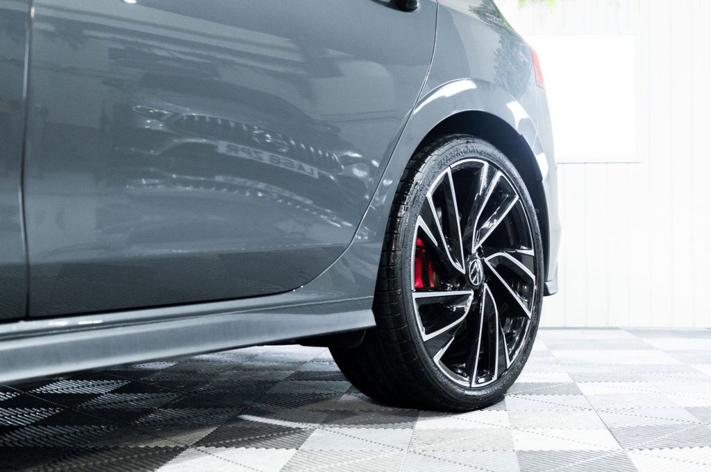 Used Volkswagen Golf 2023 for sale - 75947968: Photo 11