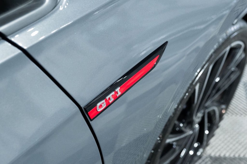 Used Volkswagen Golf 2023 for sale - 75947968: Photo 18