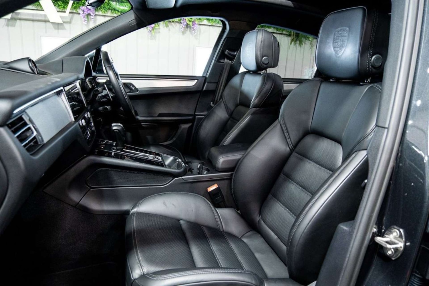 Used Porsche Macan 2022 for sale - 77664901: Photo 4