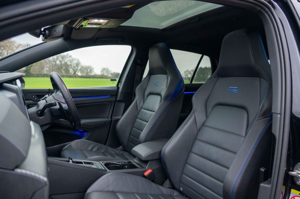 Used Volkswagen Golf 2021 for sale - 77027379: Photo 2