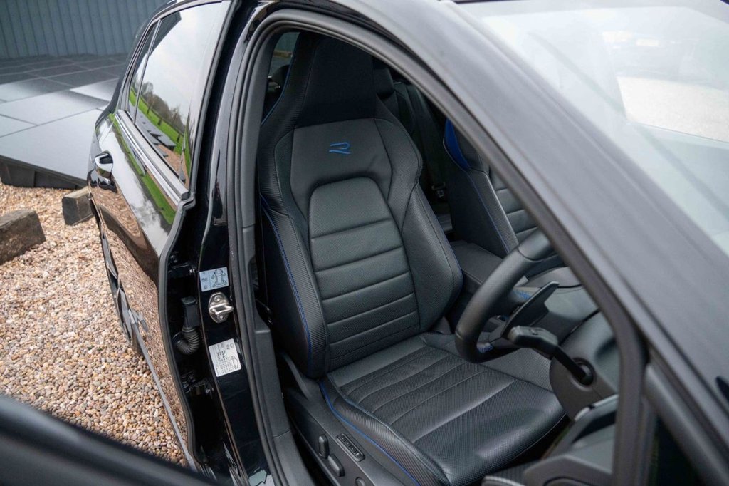 Used Volkswagen Golf 2021 for sale - 77027379: Photo 21