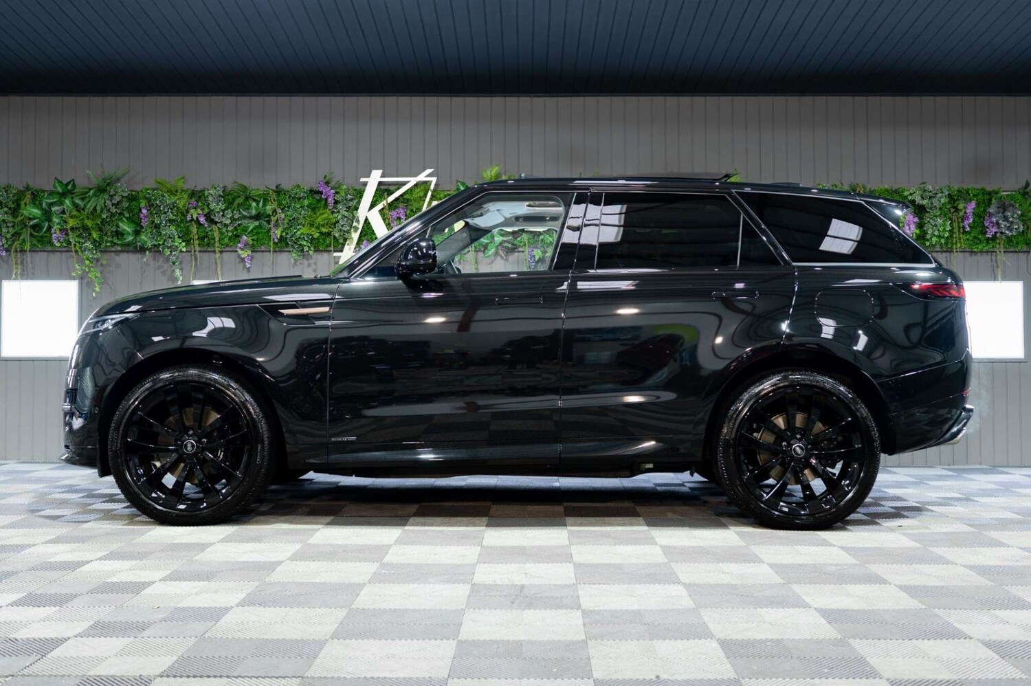 Used Land Rover Range Rover Sport 2025 for sale - 77460264: Photo 8