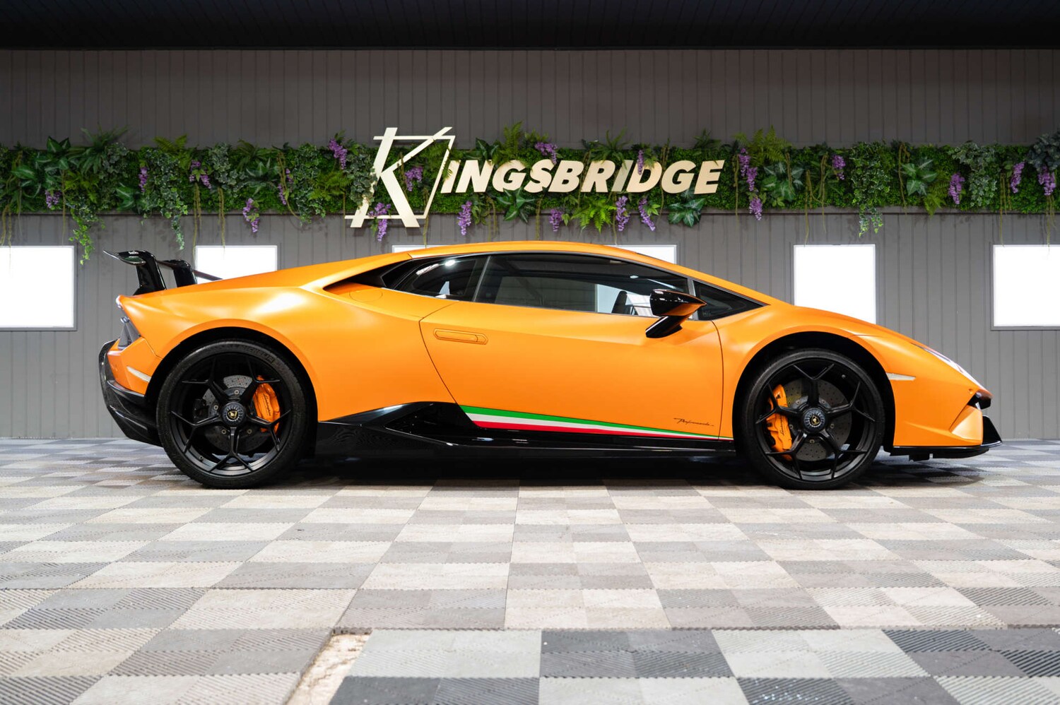 Used Lamborghini Huracan 2019 for sale - 78064602: Photo 18