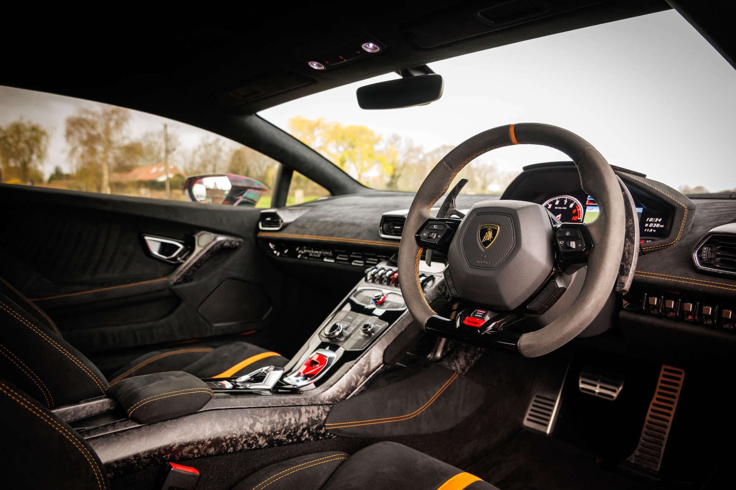 Used Lamborghini Huracan 2019 for sale - 78064602: Photo 2