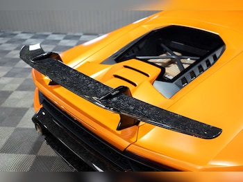 Used Lamborghini Huracan 2019 for sale - 78064602: Photo