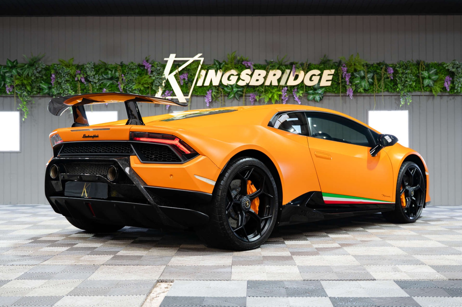 Used Lamborghini Huracan 2019 for sale - 78064602: Photo 5