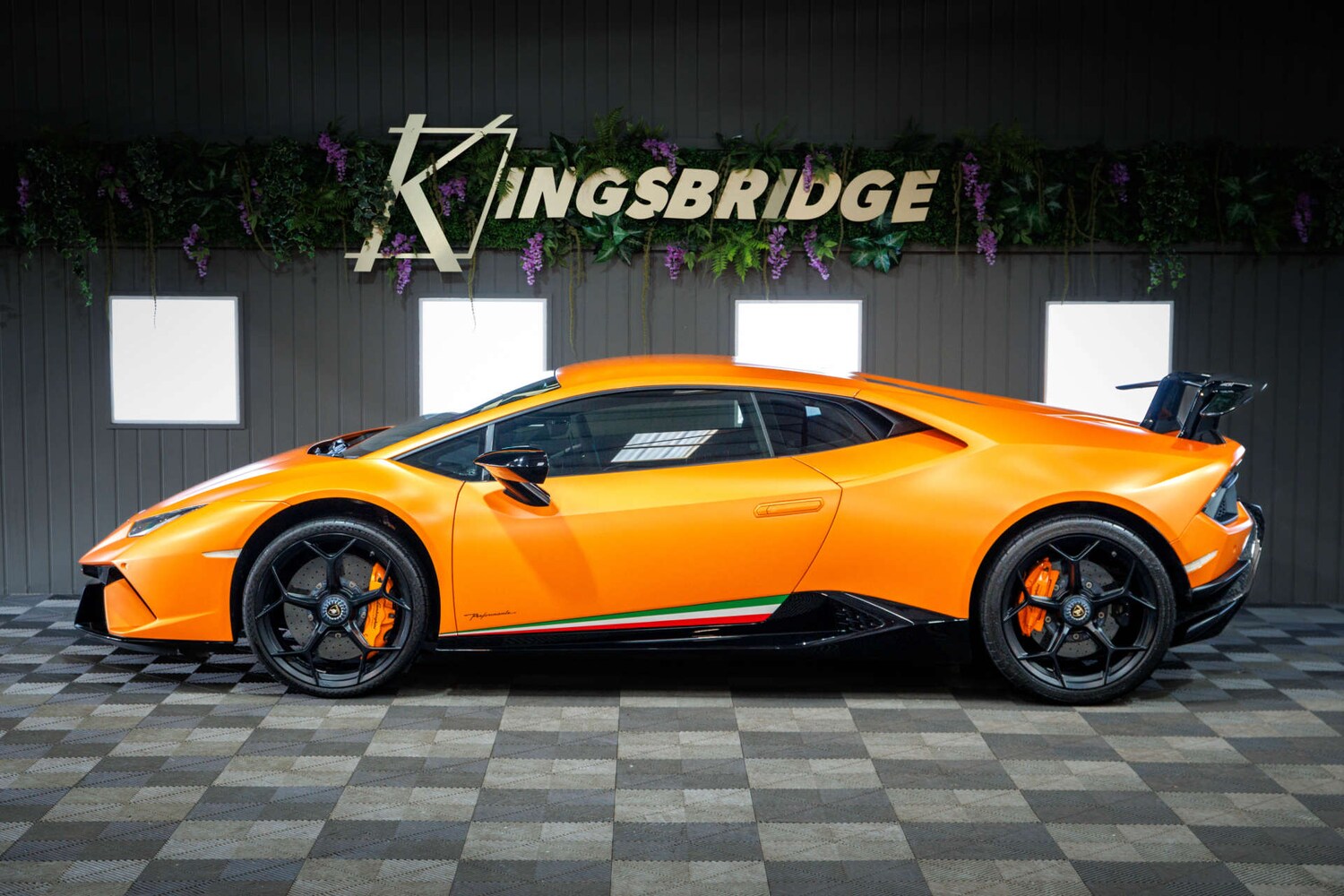Used Lamborghini Huracan 2019 for sale - 78064602: Photo 50