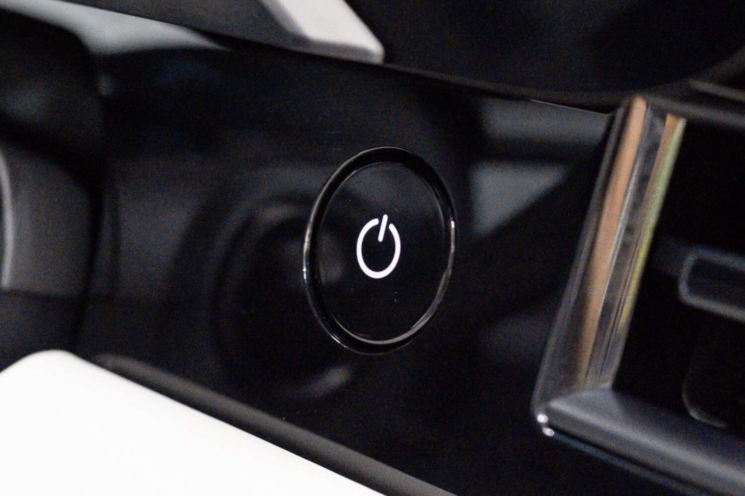 Used Porsche Taycan 2024 for sale - 77494175: Photo 56