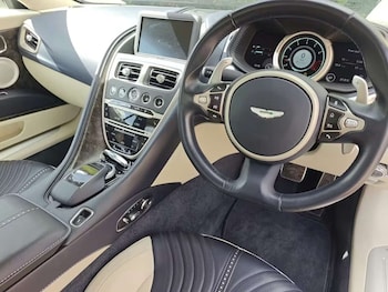 Used Aston Martin DB11 2017 for sale - 78343783: Photo