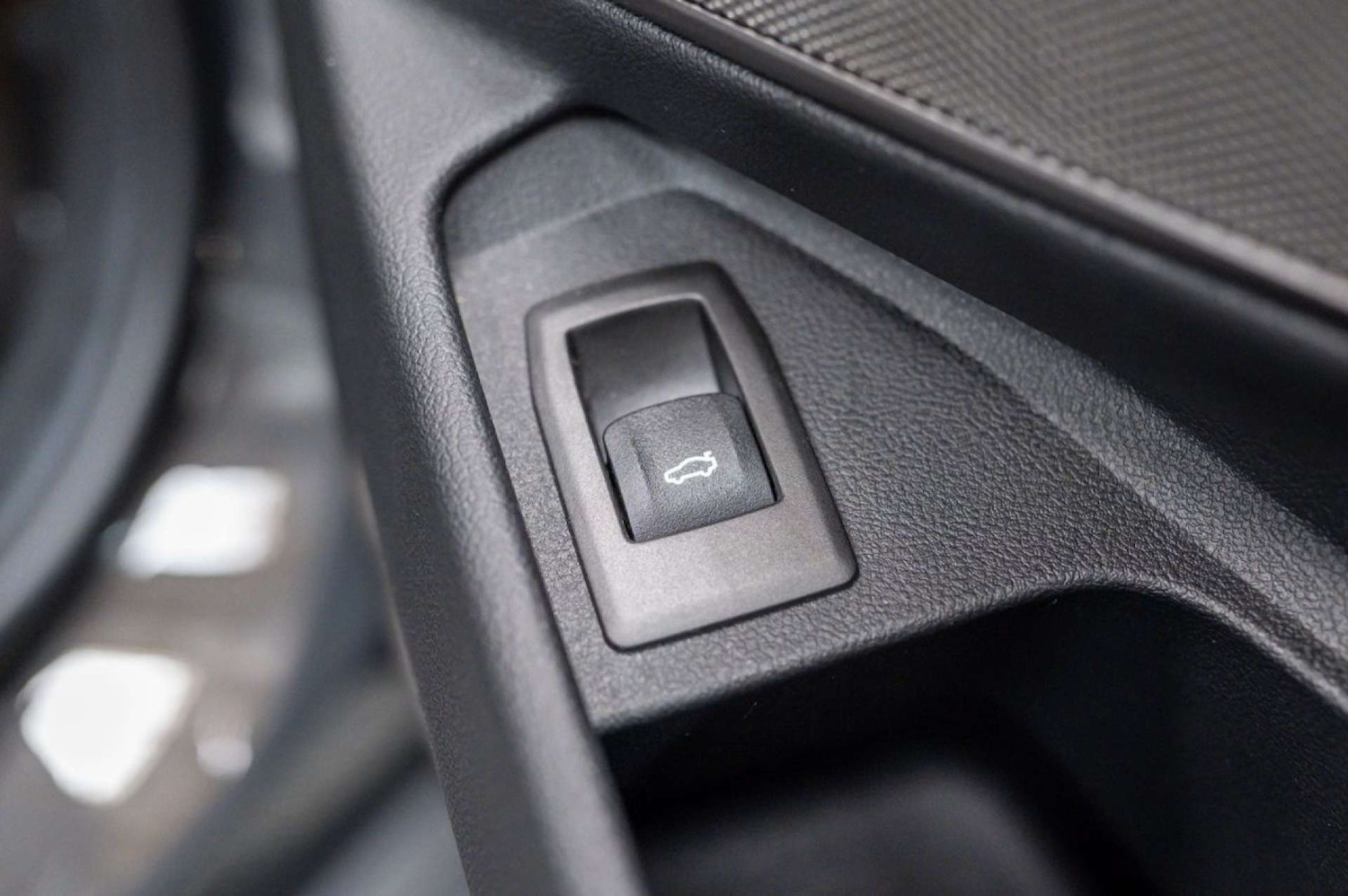 Used BMW 3 Series 2023 for sale - 77877354: Photo 57