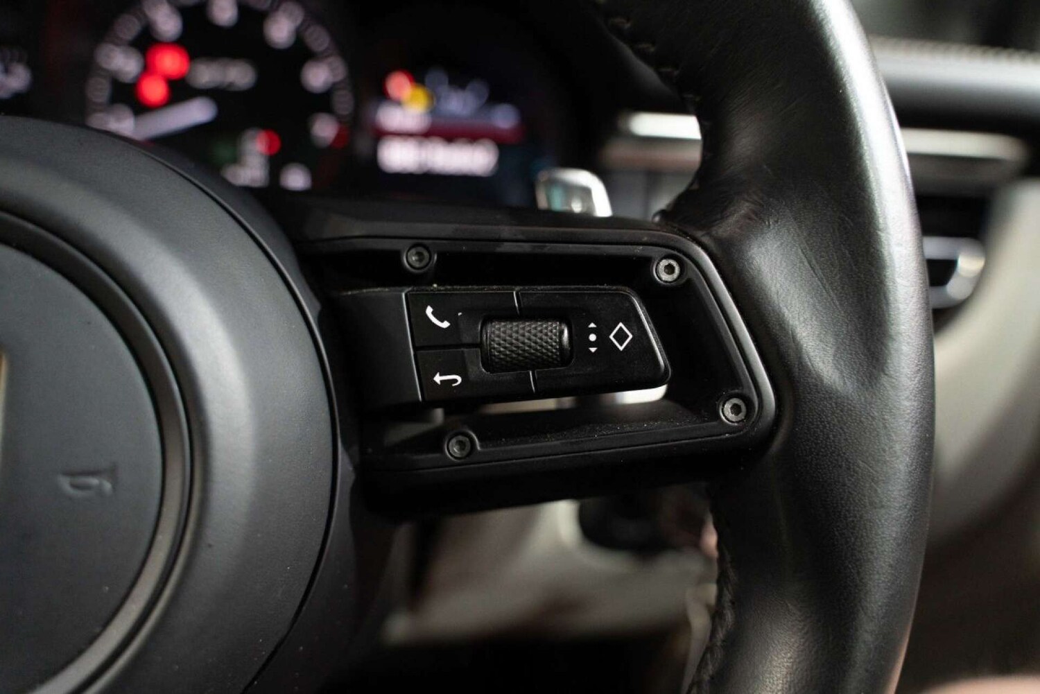 Used Porsche Macan 2022 for sale - 77494167: Photo 73