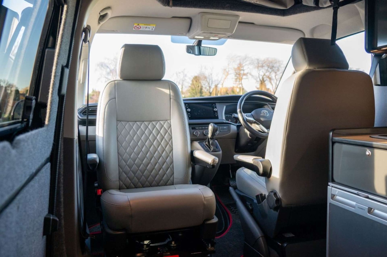 Used Volkswagen Transporter 2024 for sale - 77494193: Photo 2