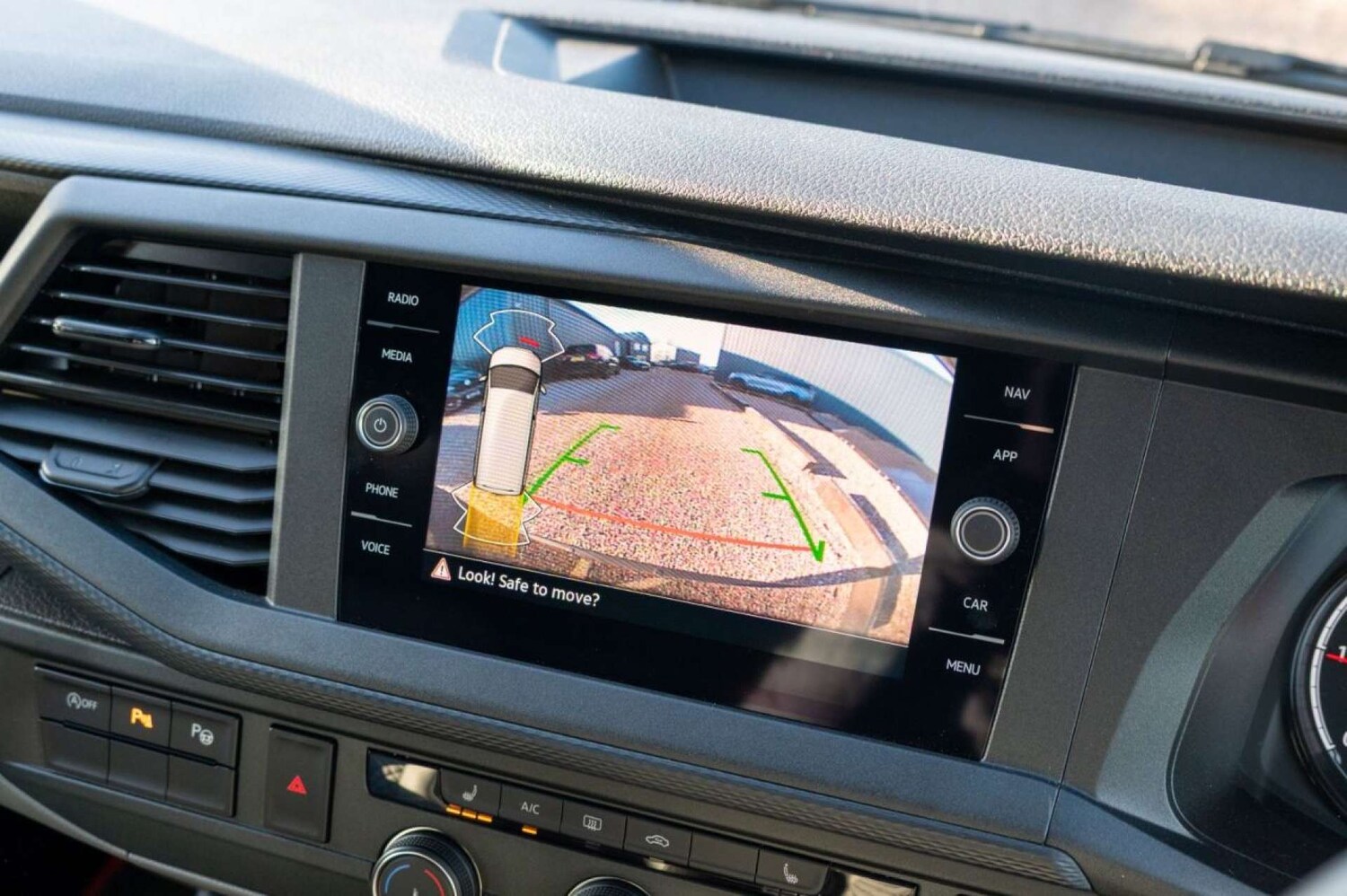 Used Volkswagen Transporter 2024 for sale - 77494193: Photo 36