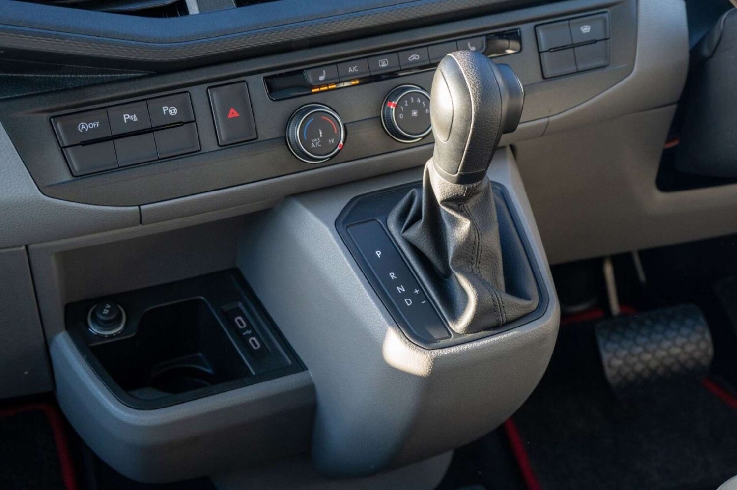 Used Volkswagen Transporter 2024 for sale - 77494193: Photo 57