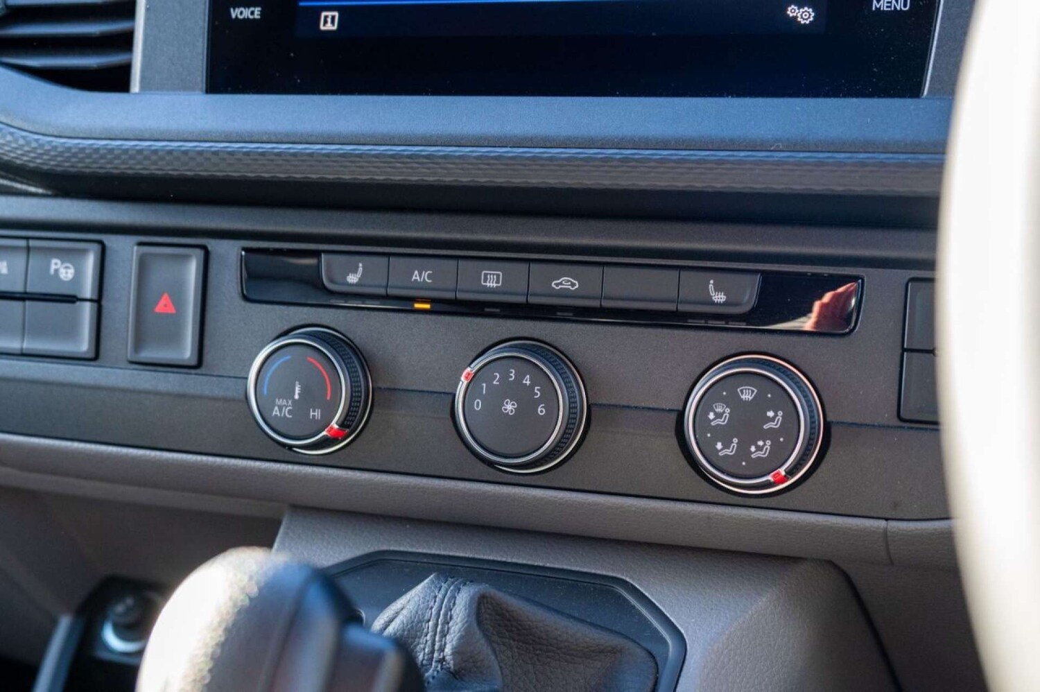 Used Volkswagen Transporter 2024 for sale - 77494193: Photo 61