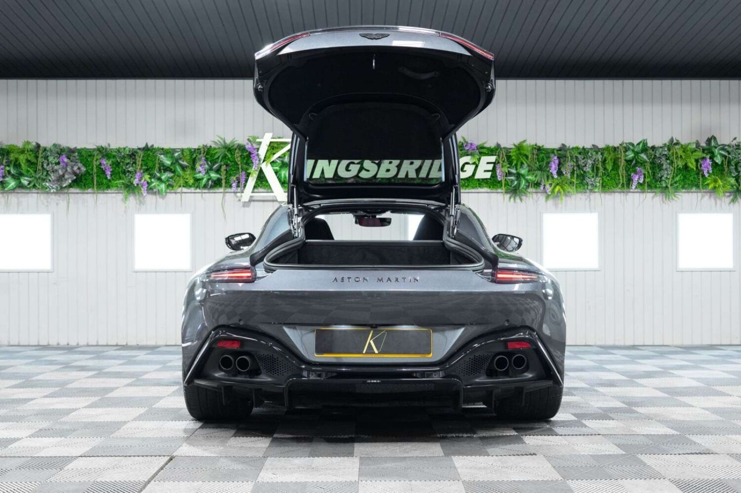 Used Aston Martin Vantage 2022 for sale - 77475140: Photo 10