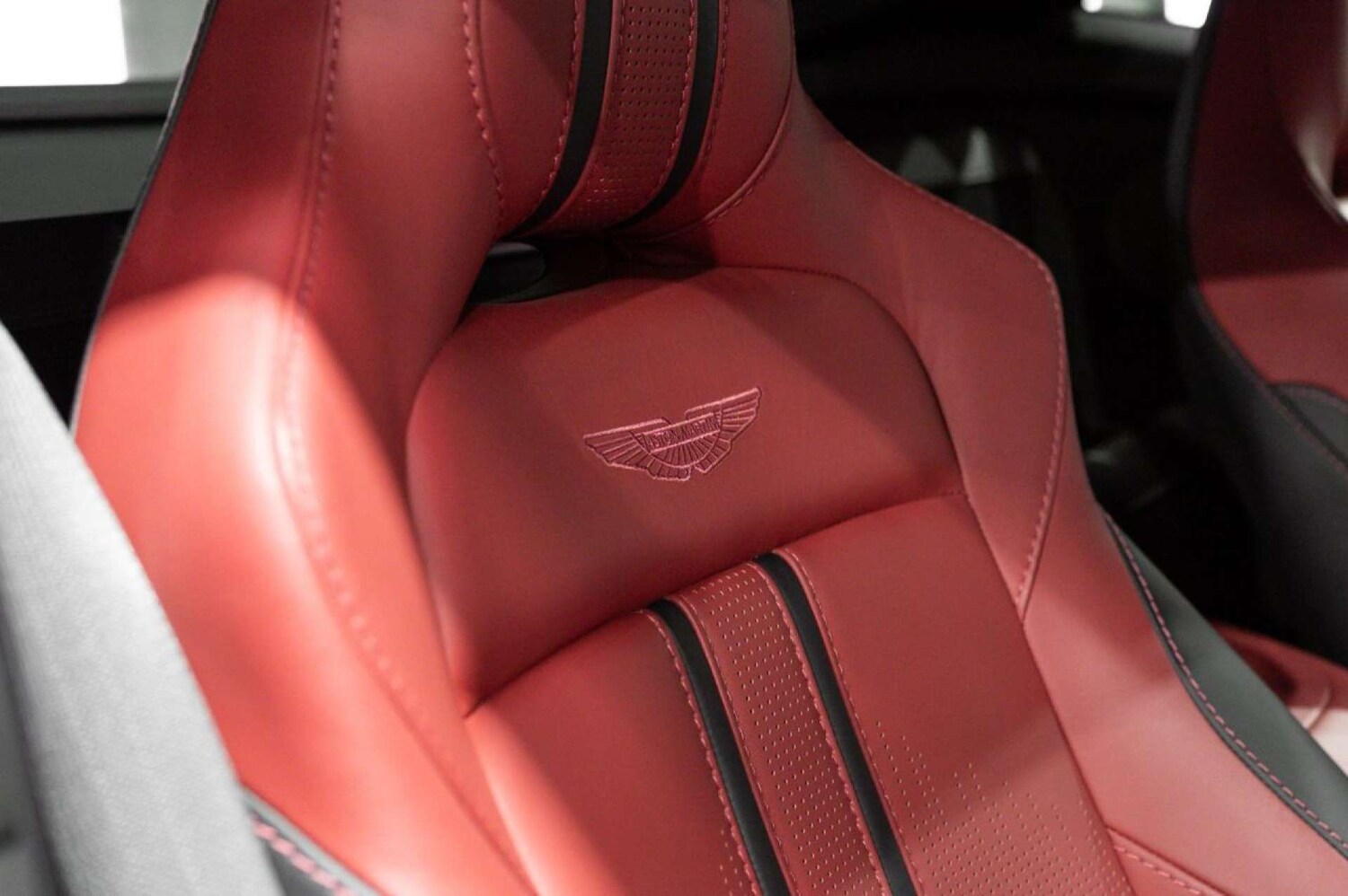 Used Aston Martin Vantage 2022 for sale - 77475140: Photo 34