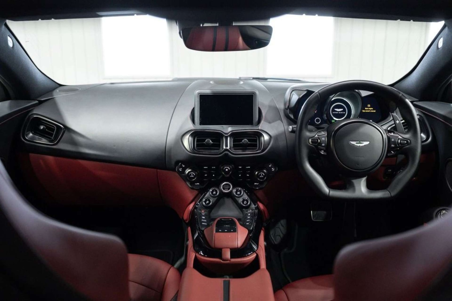 Used Aston Martin Vantage 2022 for sale - 77475140: Photo 4