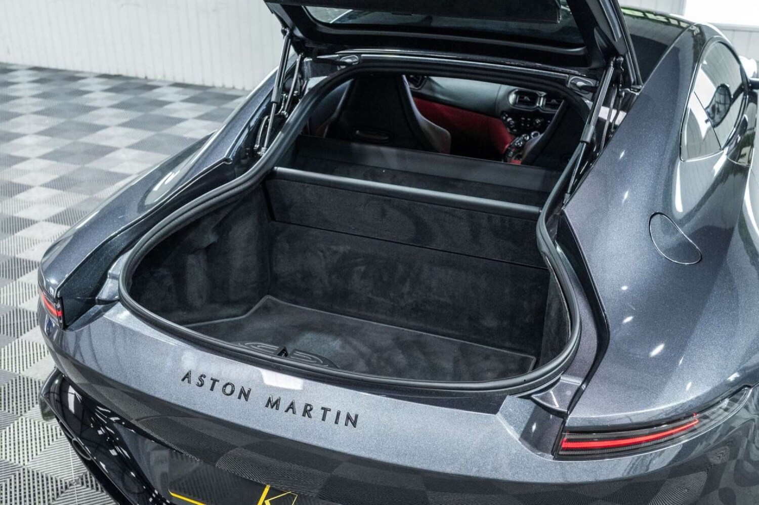 Used Aston Martin Vantage 2022 for sale - 77475140: Photo 40