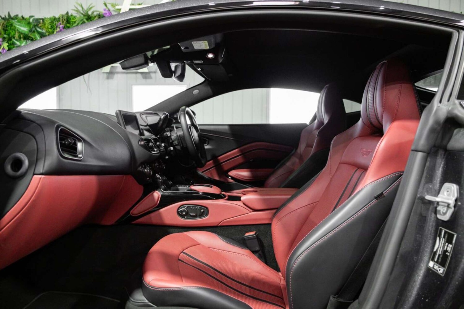 Used Aston Martin Vantage 2022 for sale - 77475140: Photo 49