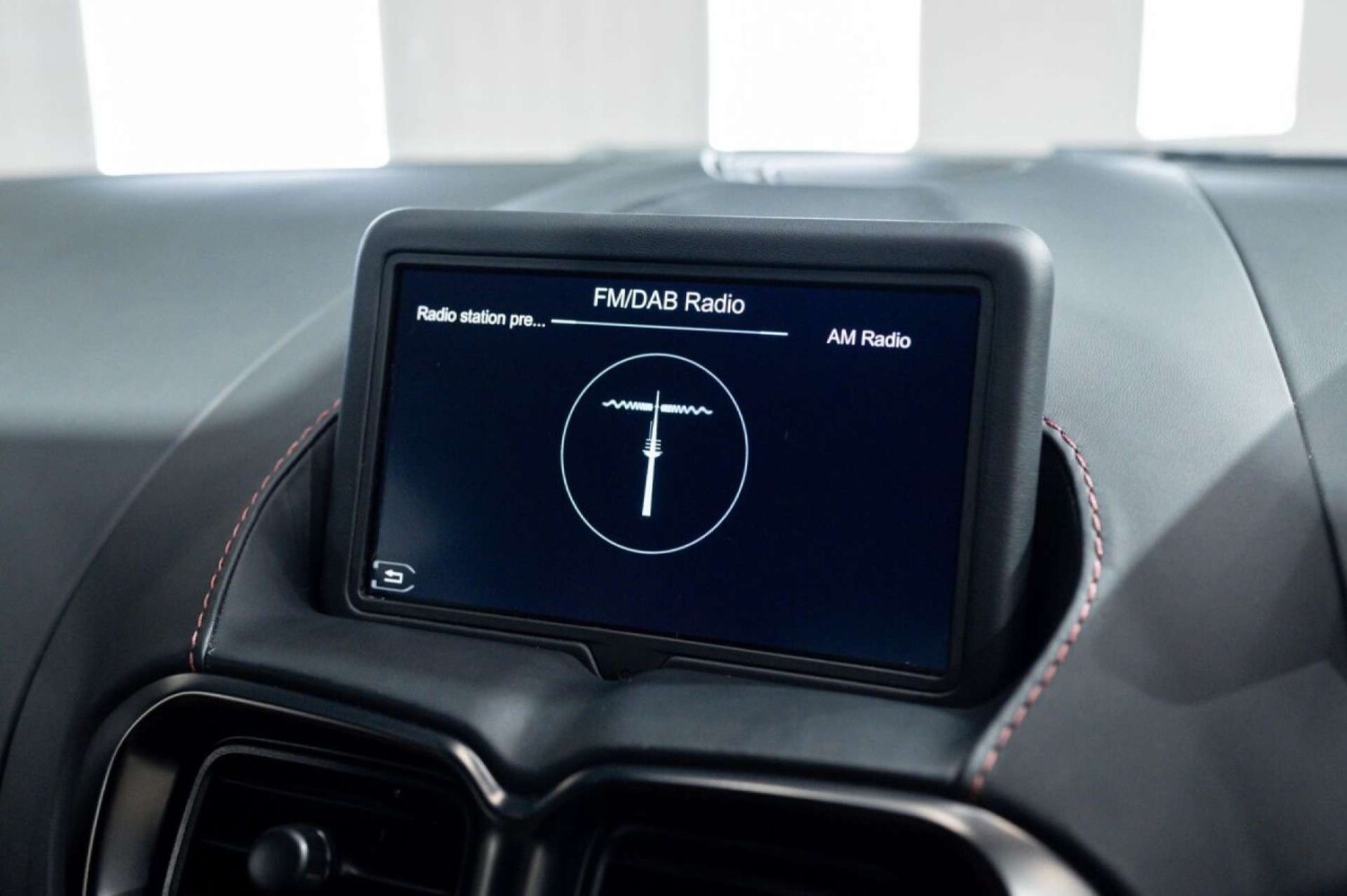 Used Aston Martin Vantage 2022 for sale - 77475140: Photo 53