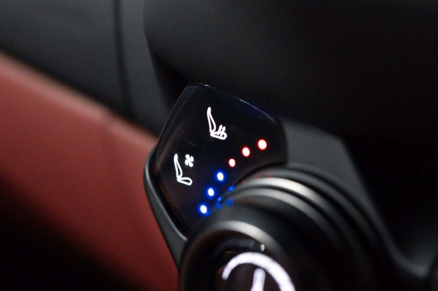 Used Aston Martin Vantage 2022 for sale - 77475140: Photo 60