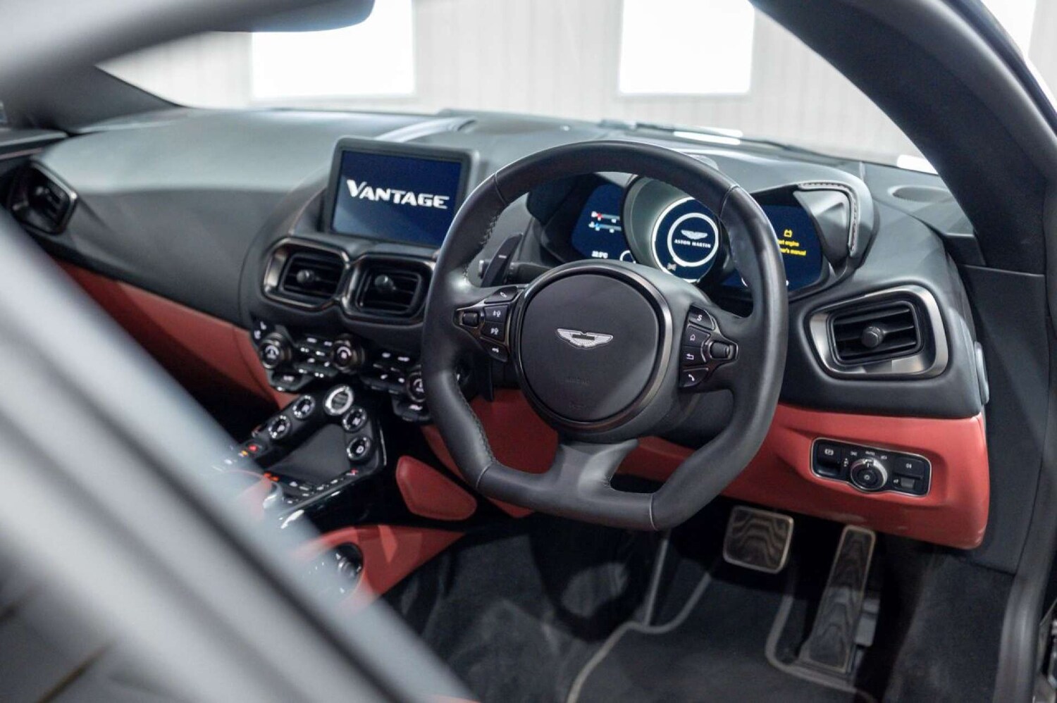 Used Aston Martin Vantage 2022 for sale - 77475140: Photo 65