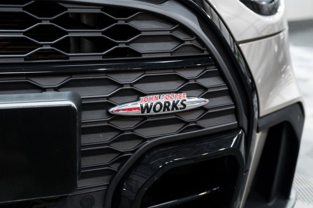 Used MINI Convertible 2021 for sale - 76395661: Photo 21